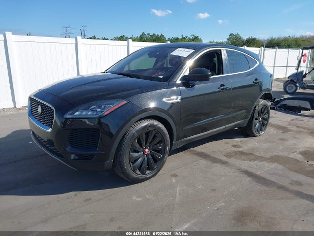 2018 JAGUAR E-PACE SADFP2FX4J1Z14371 Photo 1