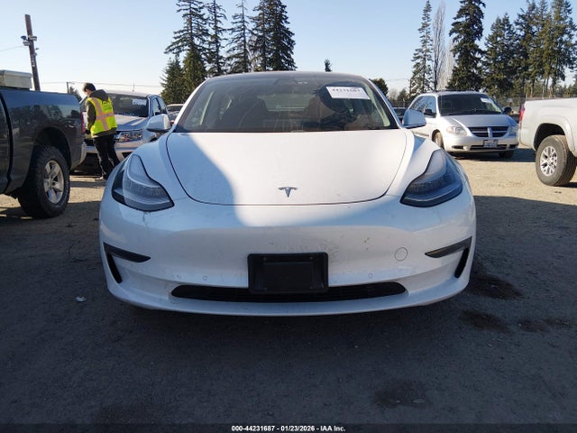 5YJ3E1EB3KF510801 Tesla Model 3 Long Range/performance