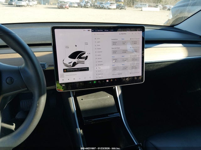 5YJ3E1EB3KF510801 Tesla Model 3 Long Range/performance