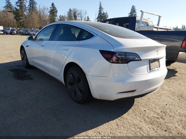 2019 TESLA MODEL 3 5YJ3E1EB3KF510801 Photo 2