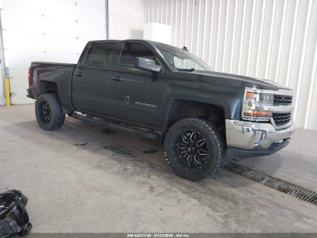 Auction sale of the 2018 Chevrolet Silverado 1500 1lt, vin: 3GCUKREH8JG452371, lot number: 44231745