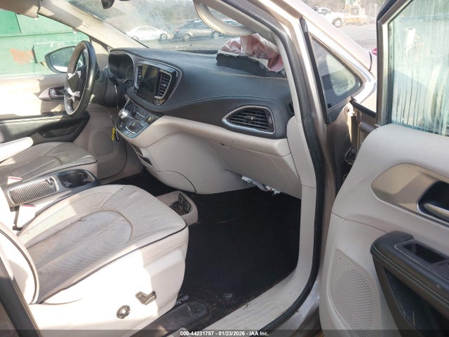 Aukcja sprzedaży 2018 Chrysler Pacifica Hybrid Limited, vin: 2C4RC1N73JR213140, numer aukcji: 44231757