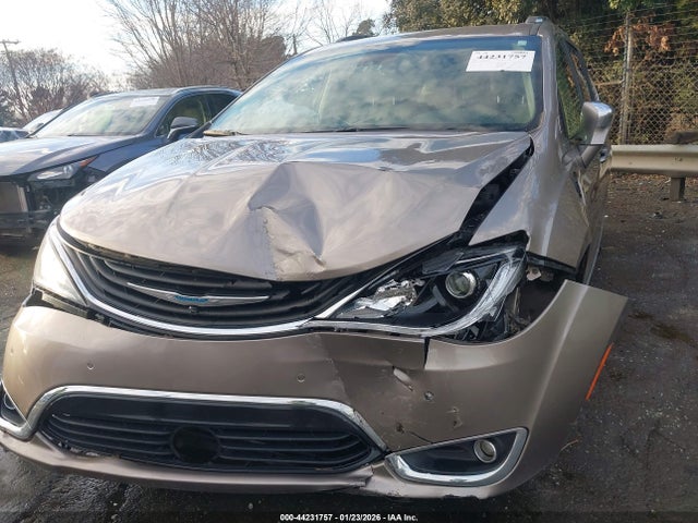 Aukcja sprzedaży 2018 Chrysler Pacifica Hybrid Limited, vin: 2C4RC1N73JR213140, numer aukcji: 44231757