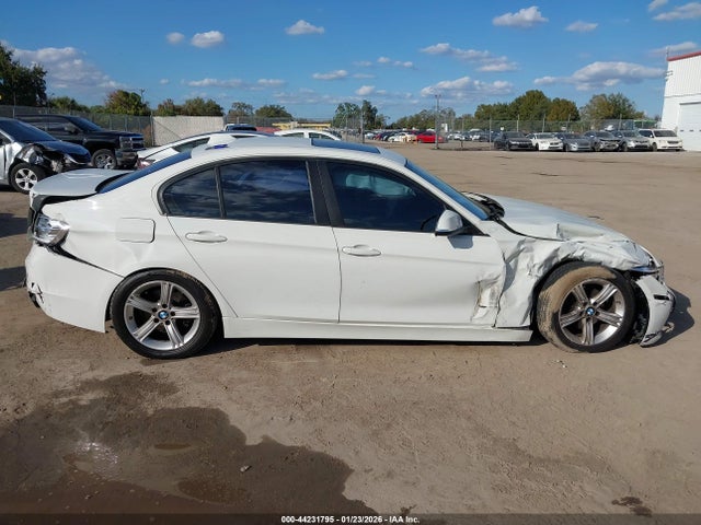 Aukcja sprzedaży 2014 Bmw 328i, vin: WBA3C1C59EK107042, numer aukcji: 44231795
