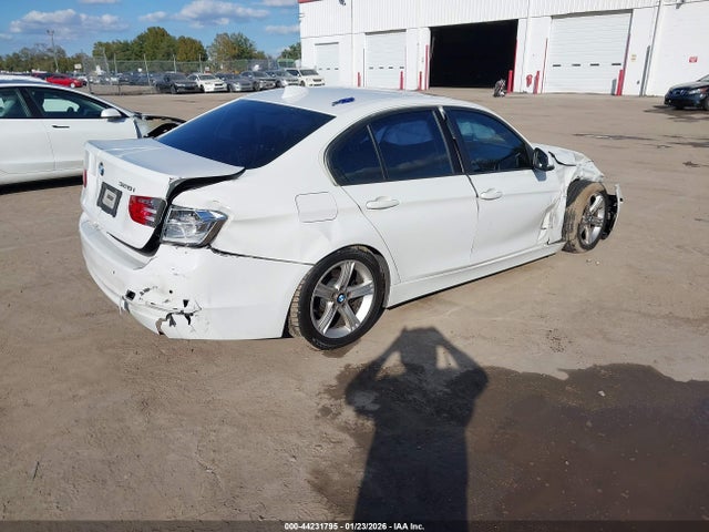 Aukcja sprzedaży 2014 Bmw 328i, vin: WBA3C1C59EK107042, numer aukcji: 44231795