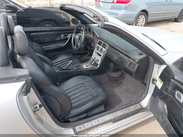 2004 Mercedes-benz Slk 230 Kompressor მანქანა იყიდება აუქციონზე, vin: WDBKK49F64F299674, აუქციონის ნომერი: 44231835