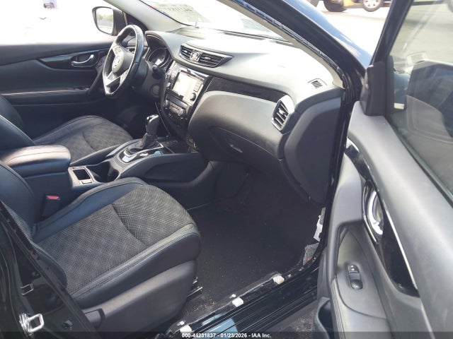 2021 NISSAN ROGUE SPORT JN1BJ1BVXMW566936 Photo 4