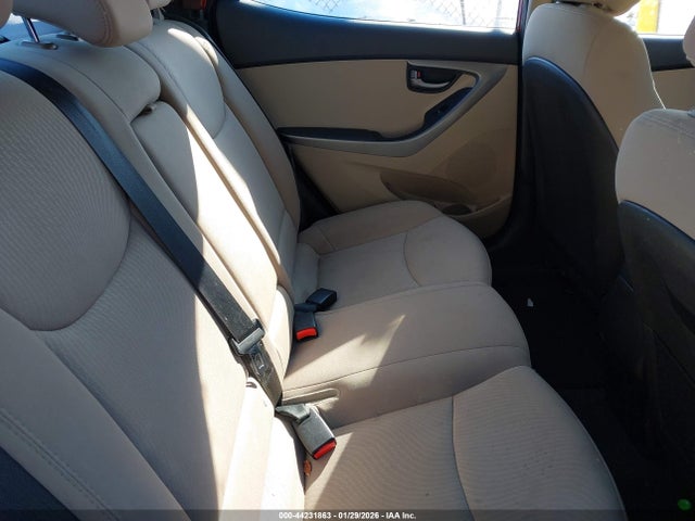 44231863 :رقم المزاد ، 5NPDH4AE6GH752665 vin ، 2016 Hyundai Elantra Se مزاد بيع