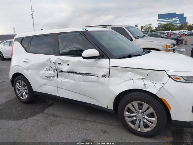 KNDJ23AU1L7707461 KIA SOUL LX