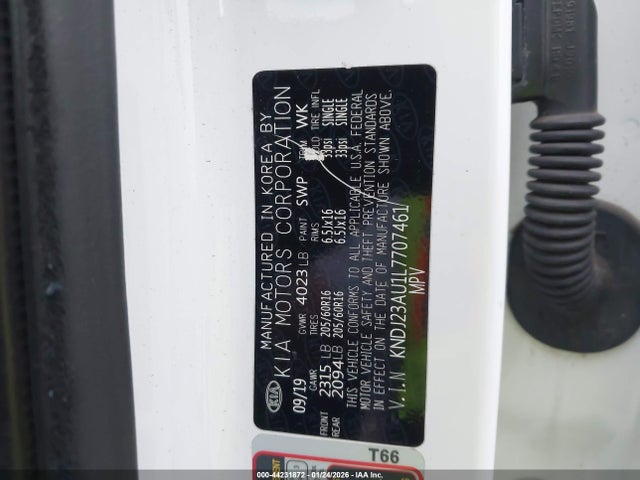 KNDJ23AU1L7707461 KIA SOUL LX
