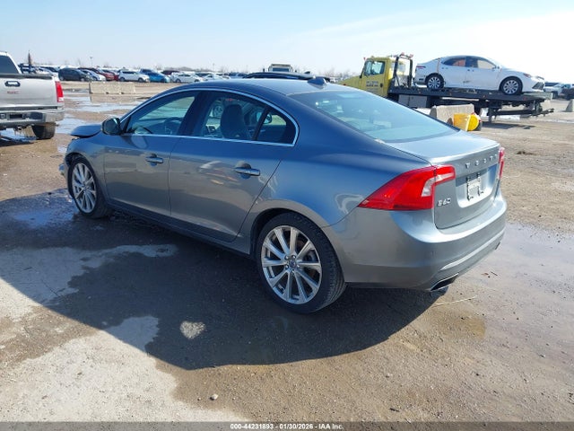 2018 VOLVO S60 INSCRIPTION LYV402TK3JB168956 Photo 2