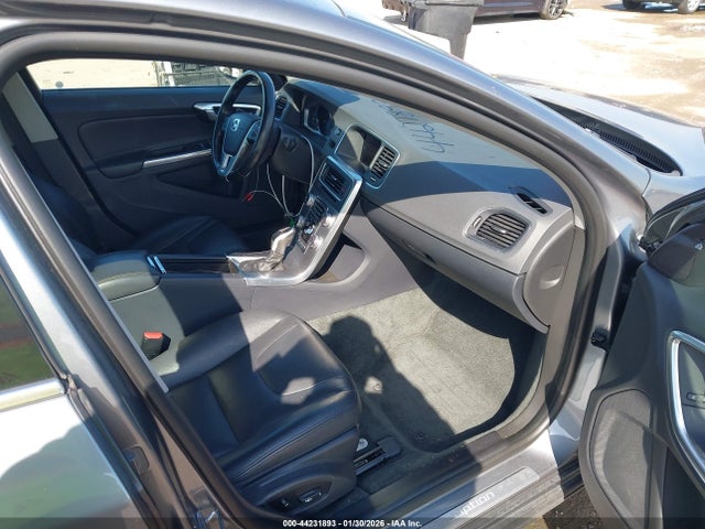2018 VOLVO S60 INSCRIPTION LYV402TK3JB168956 Photo 4