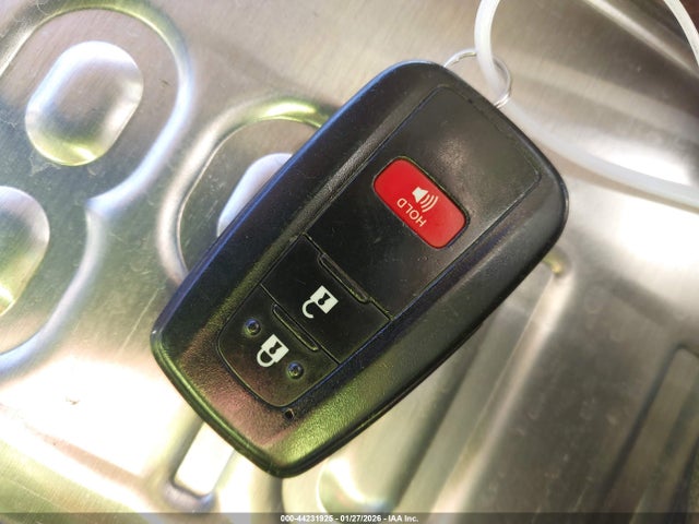 Toyota Prius Two 2016 JTDKBRFU0G3010196 Image 11