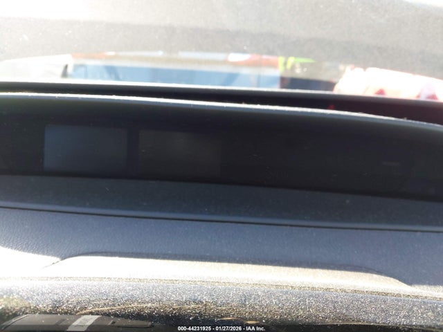 Toyota Prius Two 2016 JTDKBRFU0G3010196 Image 15
