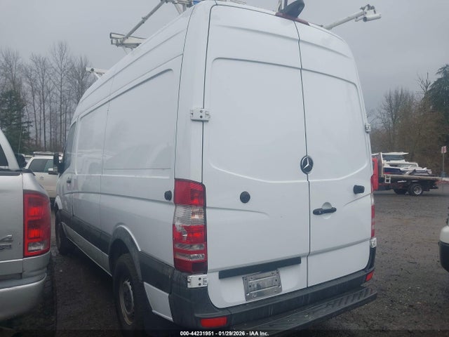 Mercedes-Benz Sprinter 2500 Normal Roof 2016 WD3PE7DD7GP224092 Image 3