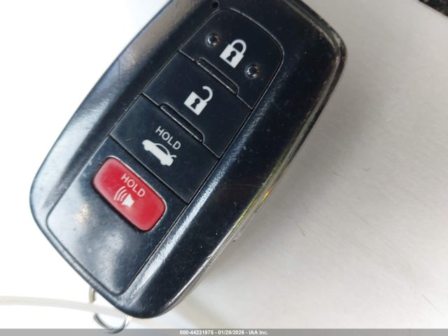 4T1G31AK8MU027002 Toyota Camry Se Hybrid