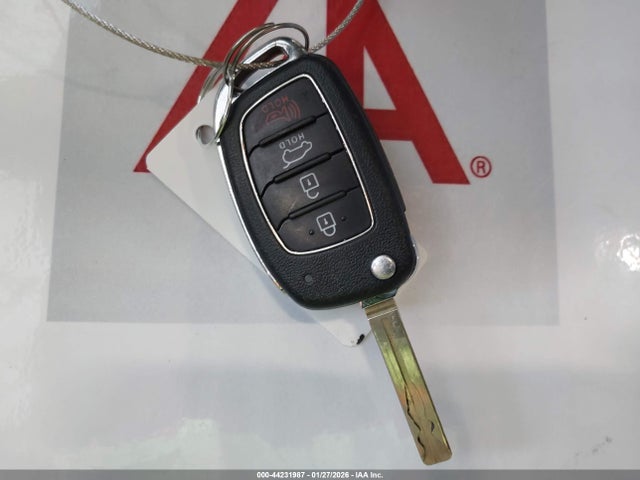 KM8J23A44MU400638 Hyundai TUCSON SE