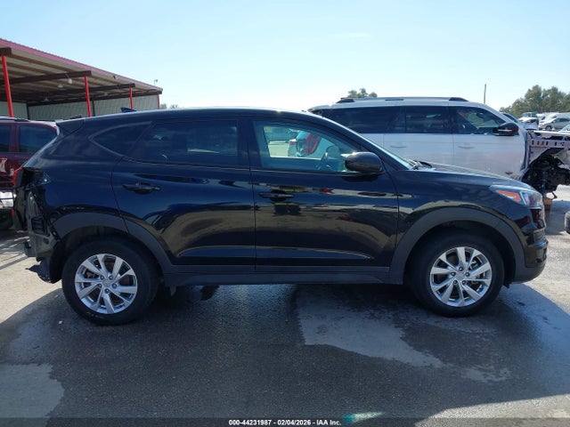 KM8J23A44MU400638 Hyundai TUCSON SE