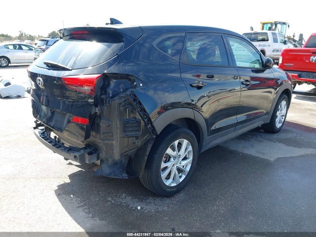 KM8J23A44MU400638 Hyundai TUCSON SE