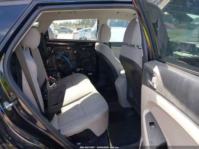 KM8J23A44MU400638 Hyundai TUCSON SE