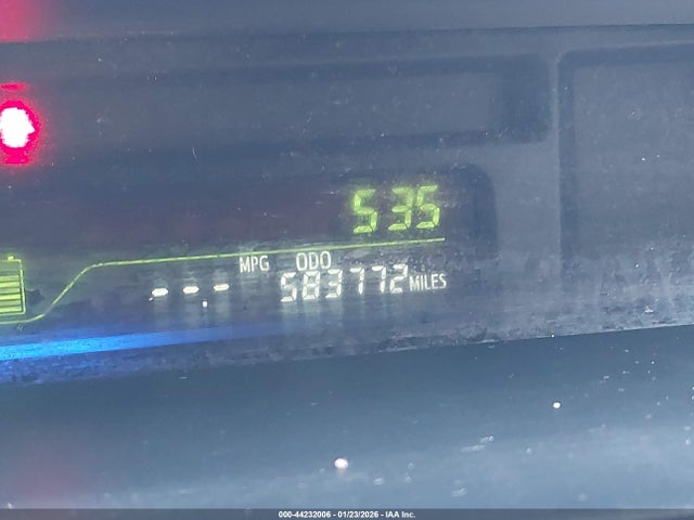 JTDZN3EU3HJ059099 Toyota Prius V Two