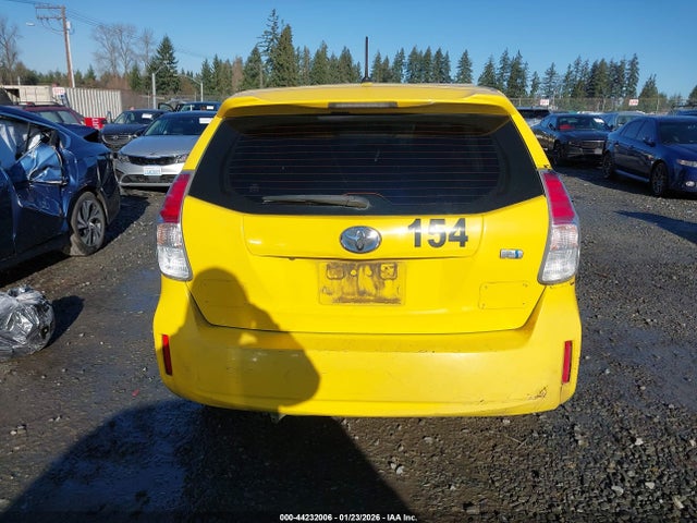 JTDZN3EU3HJ059099 Toyota Prius V Two