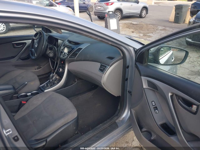 Hyundai ELANTRA SE 2016 5NPDH4AE4GH658249 Image 5