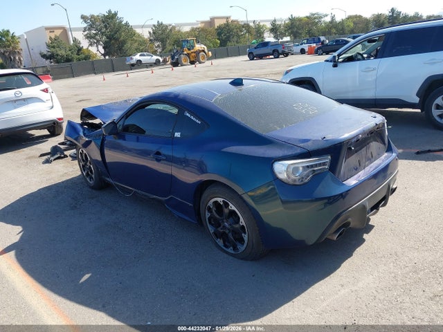 2017 TOYOTA 86 JF1ZNAA17H8702860 Photo 2