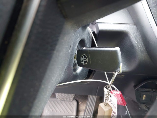 Toyota CAMRY LE 2022 4T1C11AK2NU691270 Image 11