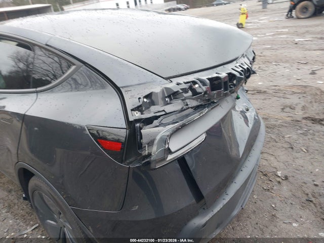 7SAYGDED9TA417432 Tesla Model Y