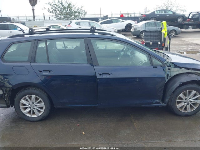 3VWY57AU7KM501740 Volkswagen Golf Sportwagen 1.4t S/1.4t Se