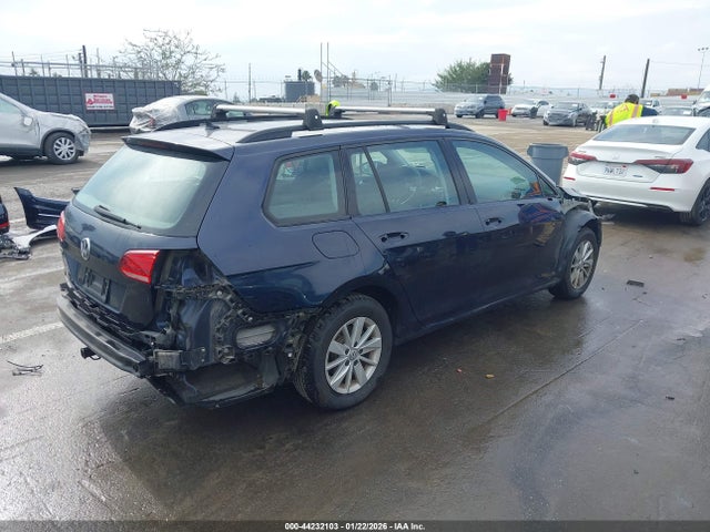 2019 VOLKSWAGEN GOLF SPORTWAGEN 3VWY57AU7KM501740 Photo 3