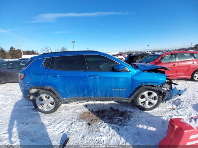 2020 Jeep Compass Latitude Fwd მანქანა იყიდება აუქციონზე, vin: 3C4NJCBB0LT253166, აუქციონის ნომერი: 44232129