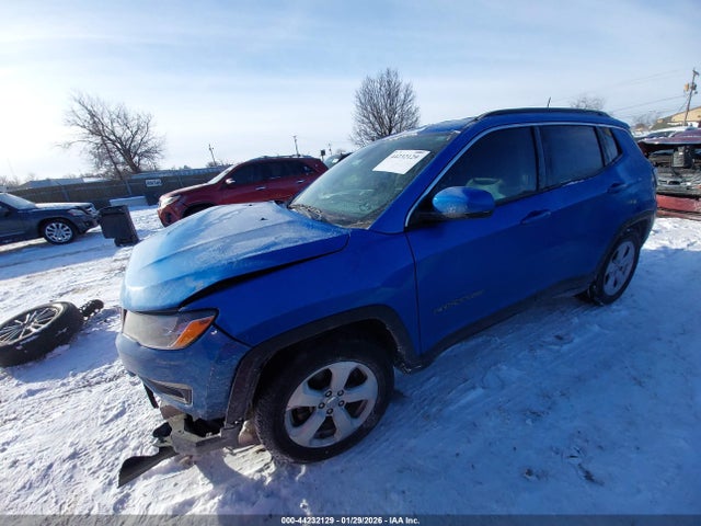 2020 Jeep Compass Latitude Fwd მანქანა იყიდება აუქციონზე, vin: 3C4NJCBB0LT253166, აუქციონის ნომერი: 44232129
