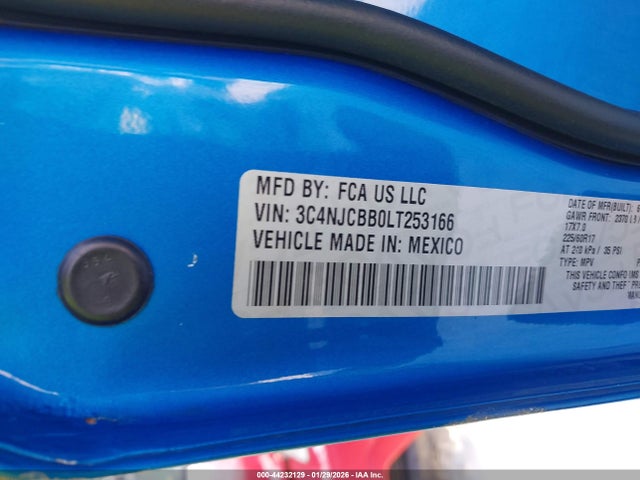 2020 Jeep Compass Latitude Fwd მანქანა იყიდება აუქციონზე, vin: 3C4NJCBB0LT253166, აუქციონის ნომერი: 44232129