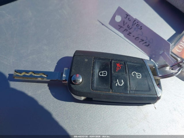 2021 VOLKSWAGEN TIGUAN 3VV3B7AX5MM099673 Photo 10