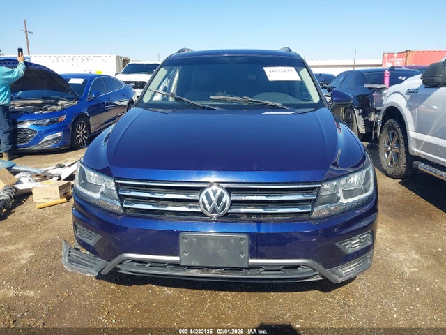 44232135 :رقم المزاد ، 3VV3B7AX5MM099673 vin ، 2021 Volkswagen Tiguan 2.0t Se/2.0t Se R-line Black/2.0t Sel مزاد بيع