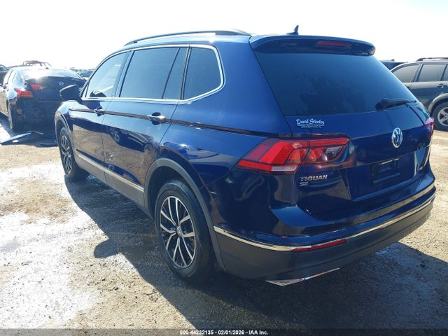 2021 VOLKSWAGEN TIGUAN 3VV3B7AX5MM099673 Photo 2