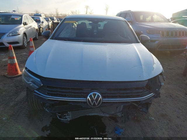 44232138 :رقم المزاد ، 3VWBM7BUXRM036999 vin ، 2024 Volkswagen Jetta 1.5t Sport مزاد بيع