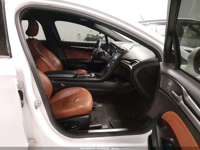 2019 FORD FUSION 3FA6P0D95KR207684 Photo 4