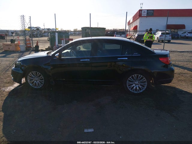 44232167 :رقم المزاد ، 1C3CCBCB7CN267838 vin ، 2012 Chrysler 200 Limited مزاد بيع