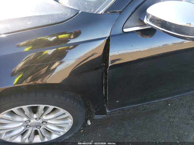 44232167 :رقم المزاد ، 1C3CCBCB7CN267838 vin ، 2012 Chrysler 200 Limited مزاد بيع