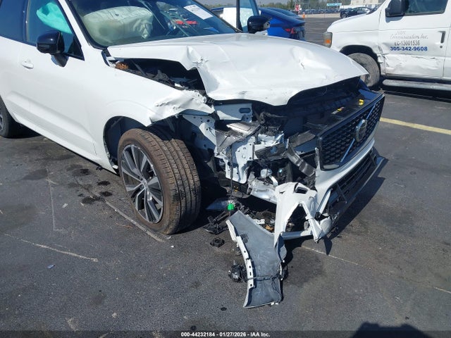 2025 VOLVO XC60 YV4M12RC1S1097288 Photo 5