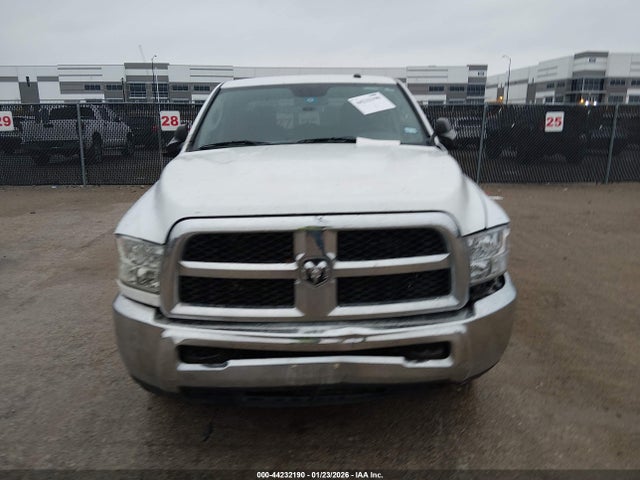 Продаж на аукціоні авто 2014 Ram 2500 Tradesman, vin: 3C6UR4HL5EG318235, номер лоту: 44232190