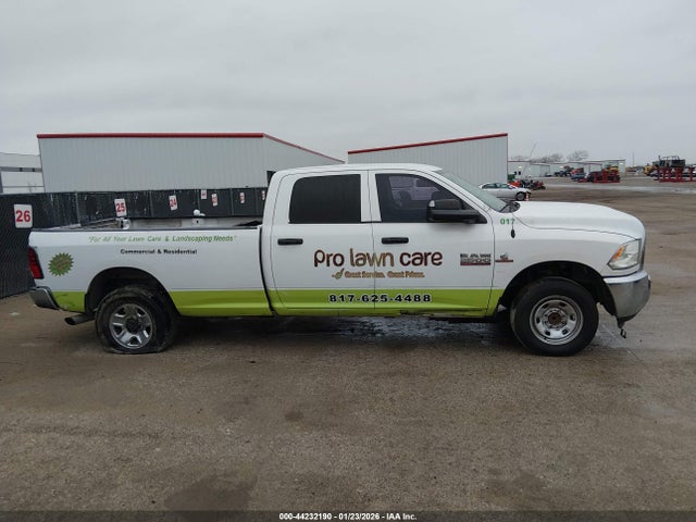 Продаж на аукціоні авто 2014 Ram 2500 Tradesman, vin: 3C6UR4HL5EG318235, номер лоту: 44232190