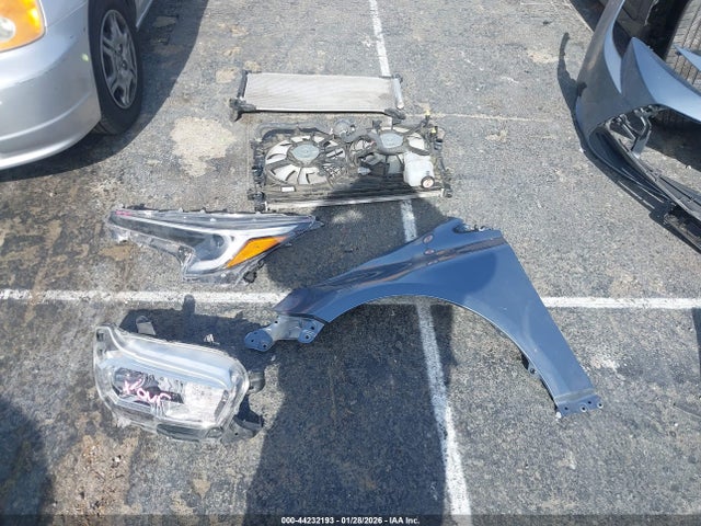 Toyota Corolla Hybrid Le 2024 JTDBCMFE6R3064503 Image 12