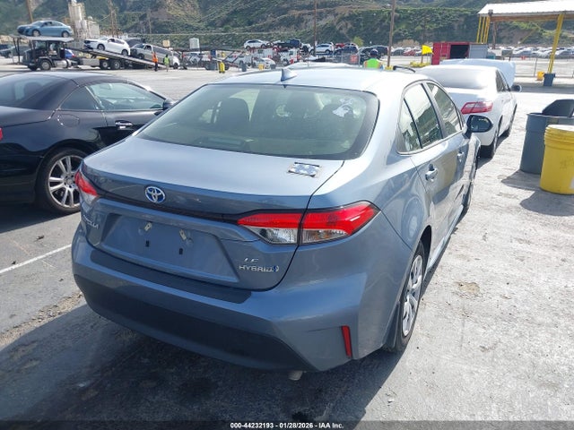 Toyota Corolla Hybrid Le 2024 JTDBCMFE6R3064503 Image 4
