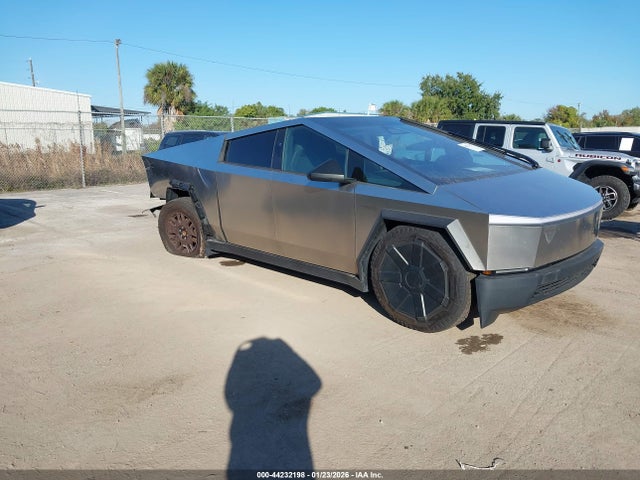 Aukcja sprzedaży 2024 Tesla Cybertruck, vin: 7G2CEHEDXRA035498, numer aukcji: 44232198