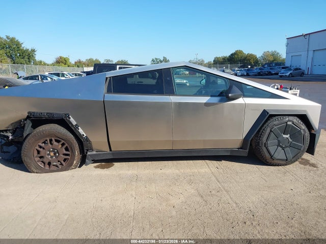 Aukcja sprzedaży 2024 Tesla Cybertruck, vin: 7G2CEHEDXRA035498, numer aukcji: 44232198