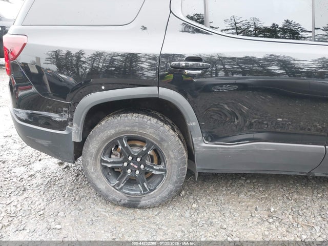 1GKKNLLS8NZ105370 GMC Acadia Awd At4